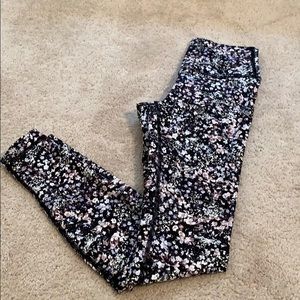 Lululemon 28” Wunder Unders